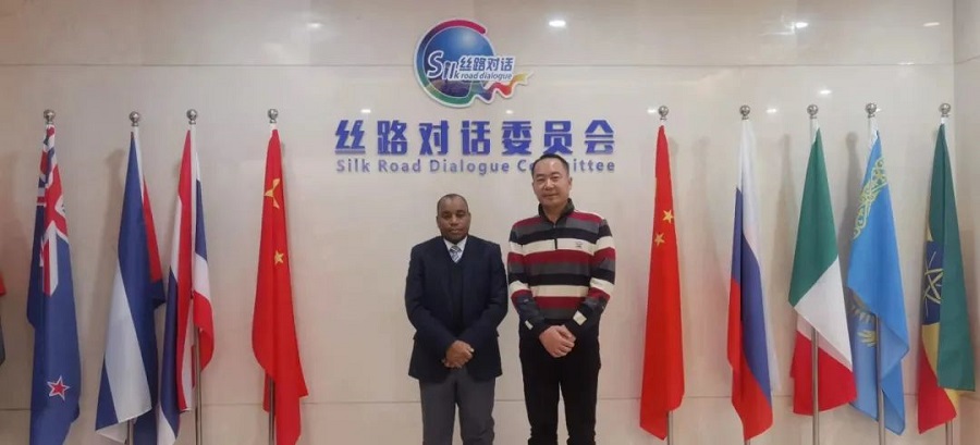共话新时代·共建新未来——坦桑尼亚联合共和国驻华大使馆公使米拉吉·乌库蒂·乌斯先生访问丝路对话委员会(图7) 共话新时代·共建新未来——坦桑尼亚联合共和国驻华大使馆公使米拉吉·乌库蒂·乌斯先生访问丝路对话委员会(图7)